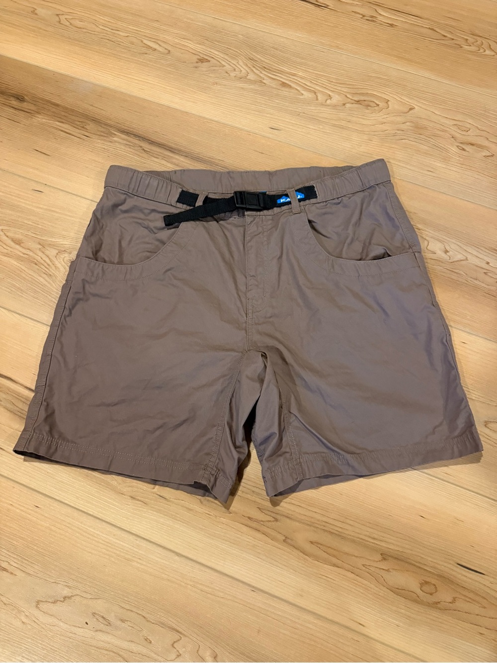 KAVU Men's Chilli Lite Shorts in brown size XL